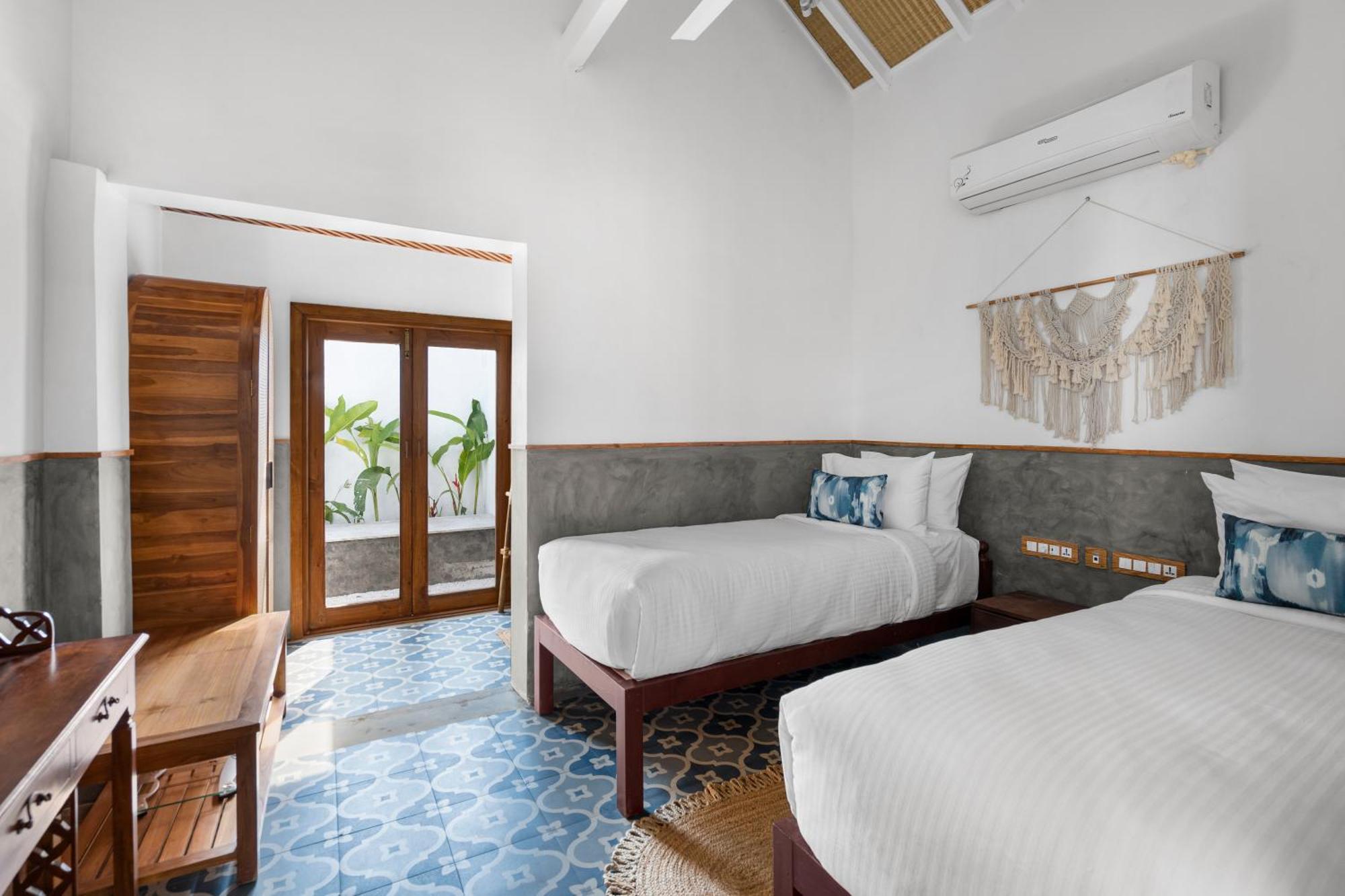Azora By Ayatana, Goa Hotel Morjim Exterior photo